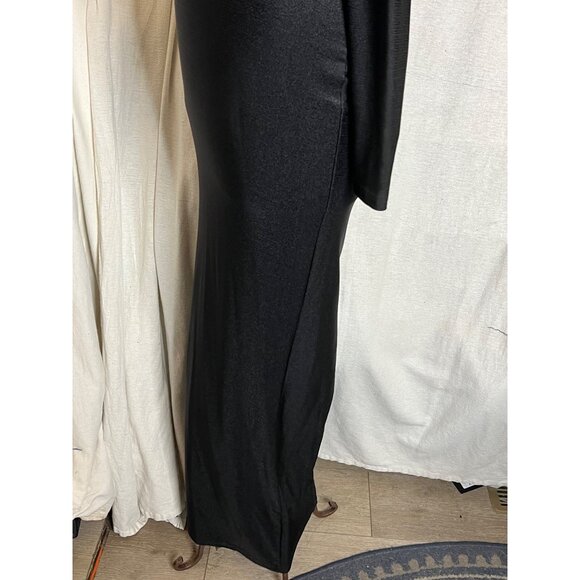 Fashion Nova Black Long Sleeve Backless Dress With Rhinestone Trim Evening  flaw - Picture 11 of 16